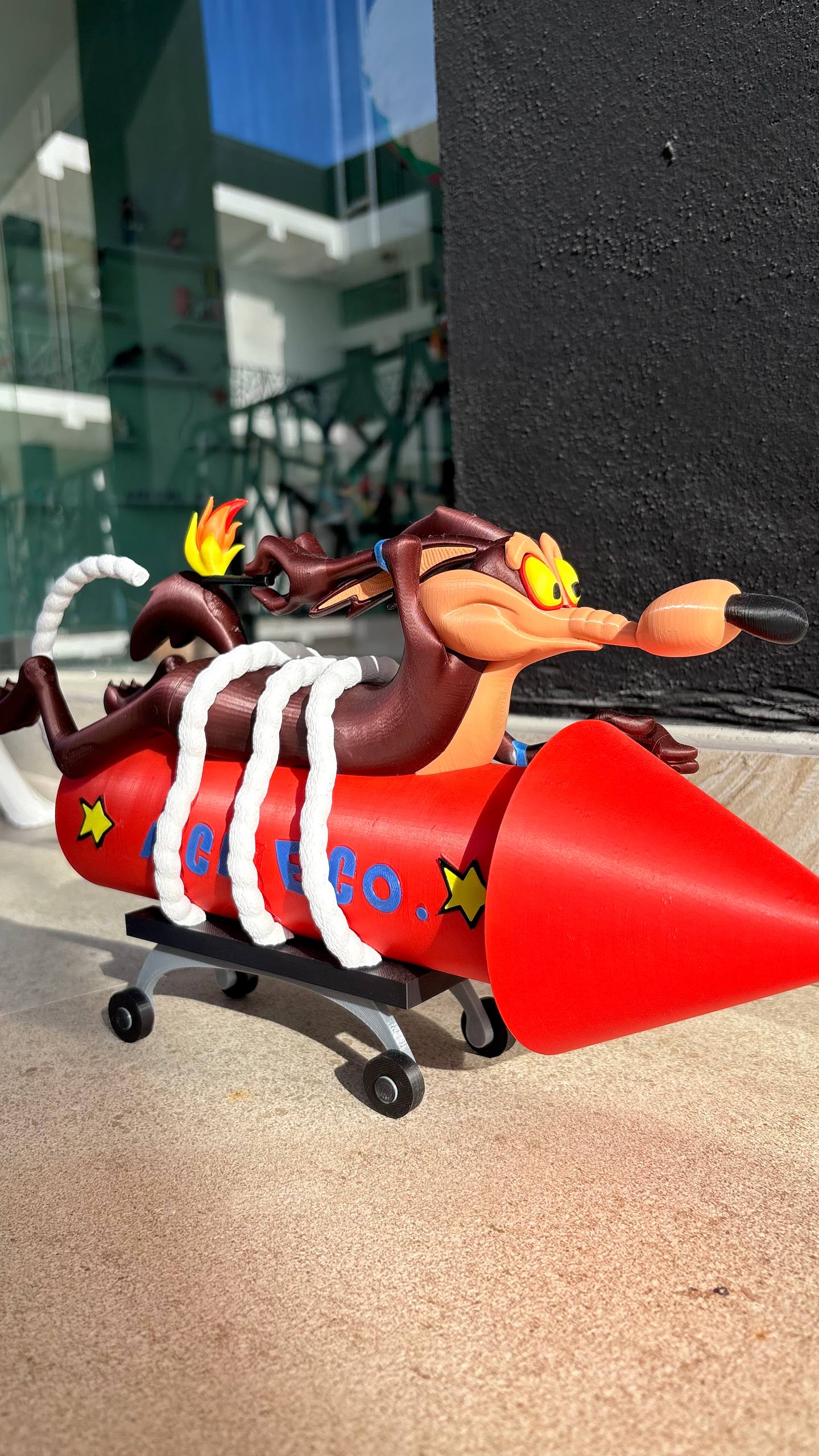 ⛷️Willy el Coyote- Figura de Colección