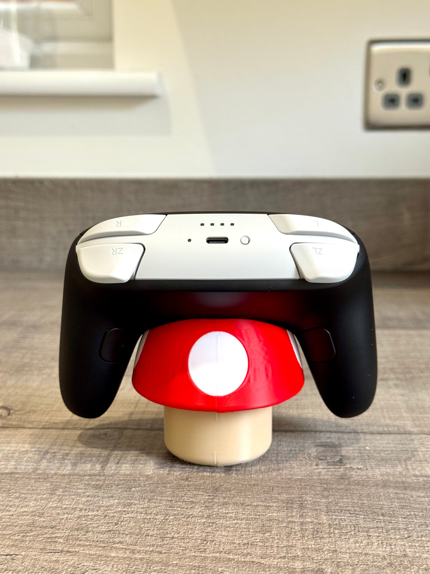 🎮 Soporte para Mando – Hongo Mario Bros 🍄